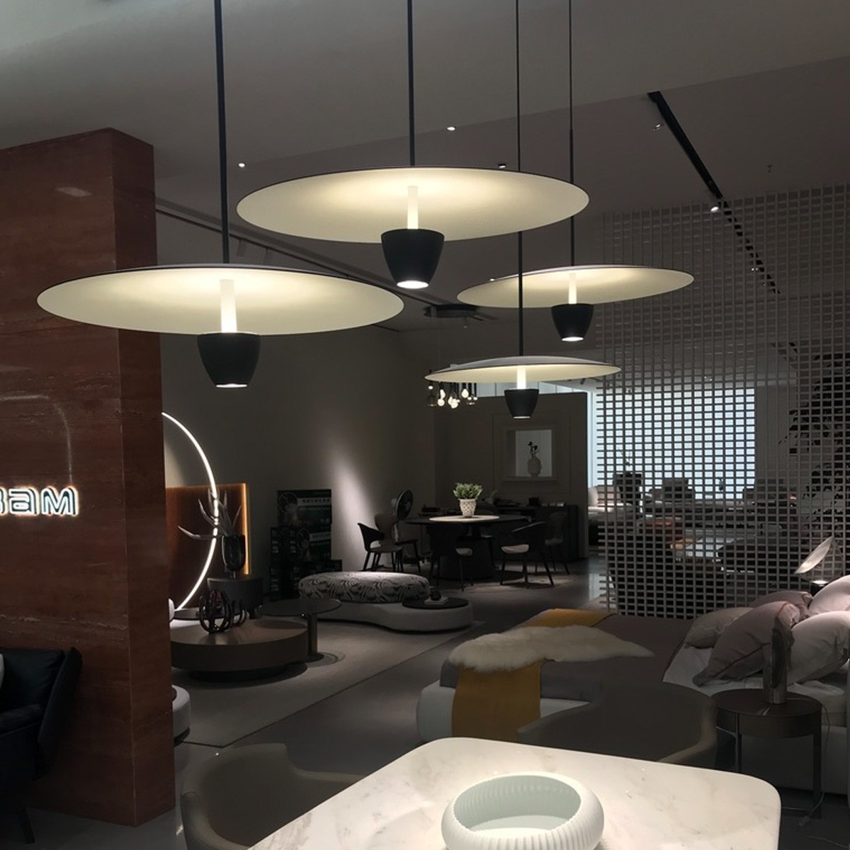 Light Prestige LP-0408/1P M BK Lampa wisząca Ufo M czarna LED CCT