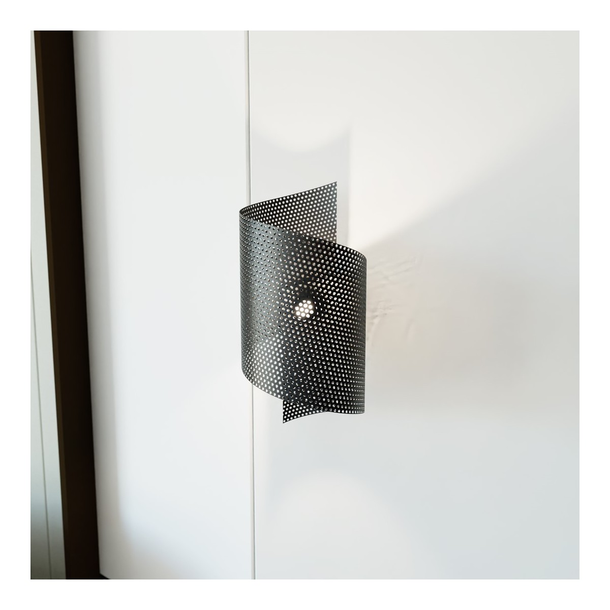 Emibig SPIRAL BLACK EM1357/1 kolor czarny z kategorii kinkiety