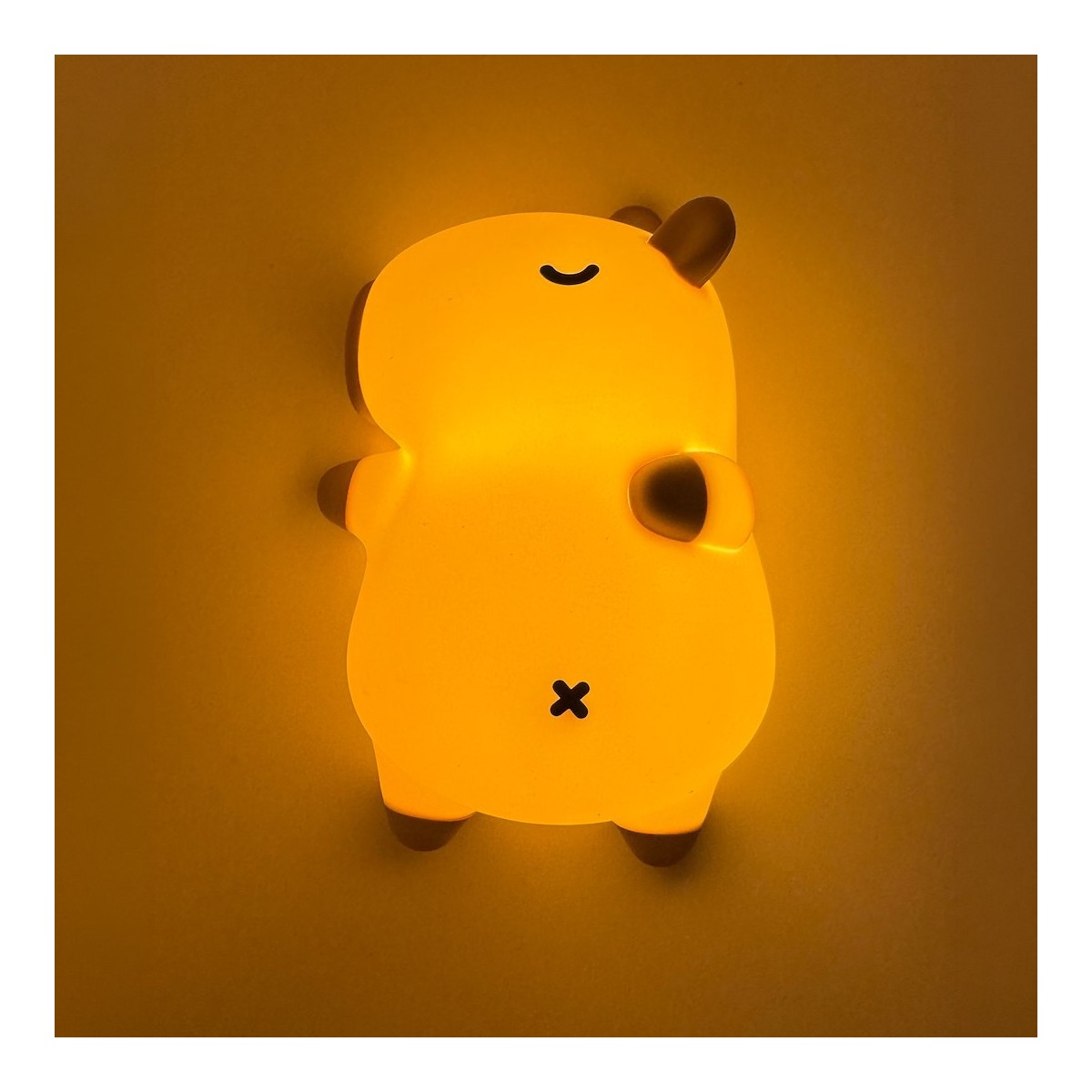 Lampka nocna LED chrapiąca Kapibara